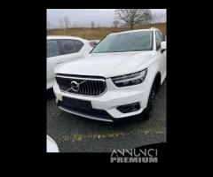 VOLVO XC40 Muso musata frontale completo 614 PAS P