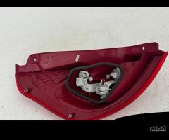 STOP FANALE POSTERIORE DESTRO FORD Fiesta 6Â° Seri - 6