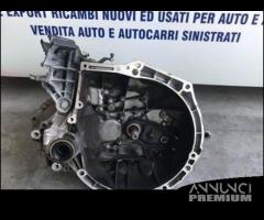 Cambio manuale Opel Corsa F - 2