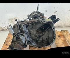 CAMBIO MANUALE COMPLETO RENAULT Clio Serie 7700 43