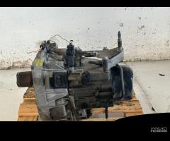 CAMBIO MANUALE COMPLETO RENAULT Clio Serie 7700 43