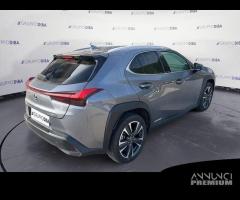 Lexus UX 2019 250h 2.0 Premium 4wd cvt my20