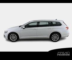 VOLKSWAGEN PASSAT VARIANT 2.0 TDI SCR EVO 110kW Bu