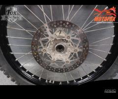 RUOTA ANTERIORE YAMAHA YZ YZF 21 nera con crepa