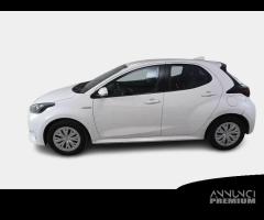 TOYOTA YARIS Hybrid Business MY20 5 PORTE