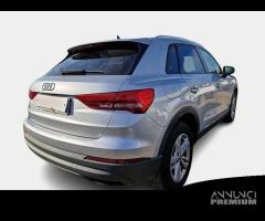 AUDI Q3 35 TDI S tronic Business - 5