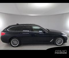 BMW 520 xDrive Luxury Auto Touring - 4