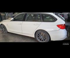 BMW serie 3 f31 anno 2015 per ricambi (2a)