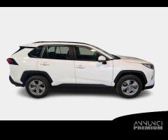 TOYOTA RAV 4 2.5 HV 178cv E-CVT Business 4WD