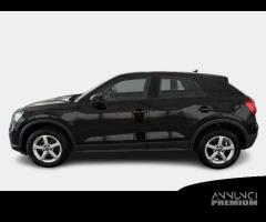 AUDI Q2 1.6 30 TDI BUSINESS S TRONIC - 2