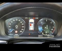 VOLVO XC60 B4 D AWD Geartronic Momentum