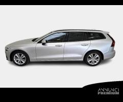 VOLVO V60 B4 D autom. Momentum Business WAGON