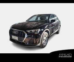 AUDI Q3 40 TDI quattro S tronic Business