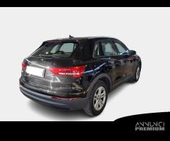 AUDI Q3 40 TDI quattro S tronic Business