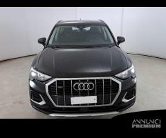 AUDI Q3 40 TDI quattro S tronic Business Advanced