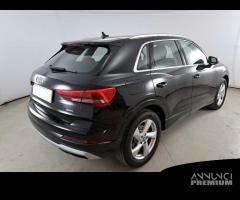 AUDI Q3 40 TDI quattro S tronic Business Advanced