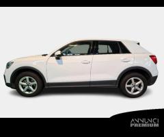 AUDI Q2 1.6 30 TDI BUSINESS