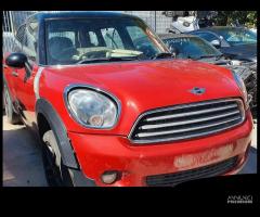 Mini Cooper D Countryman per ricambi (2A)