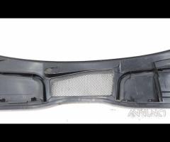 GRIGLIA GOCCIOLATOIO ANT. AUDI A4 Berlina (8W2) 8W - 9