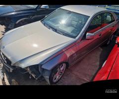 Mercedes Benz E 220 CDI w212 651924 per ricambi (2