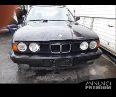 Bmw serie 5 520i E34 anno 1990 per ricambi (2a)