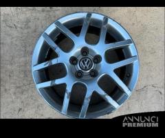 Cerchi in lega 16 pollici Volkswagen Golf 4 2001