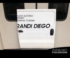 Porta laterale destra Renault Trafic 2005 bianca