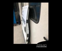 Porta laterale destra Renault Trafic 2005 bianca