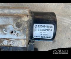 Centralina ABS Renault Trafic 05 1870CC TD F9Q U7 - 4