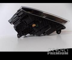 Skoda SuperB 3 Faro Xenon LED destro - 6378 - 6