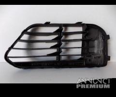 BMW X1 F48/F49 GRIGLIA PARAURTI SINISTRA APERTA -