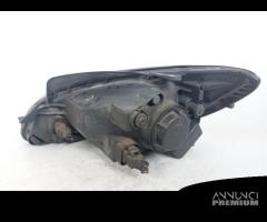 921021C500 FANALE ANTERIORE DX HYUNDAI GETZ (TB) 1