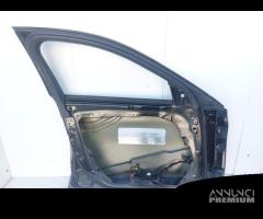 A2057200105 PORTA ANTERIORE SX MERCEDES-BENZ CLASS