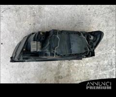 Fari anteriori Volvo V50 2006 - 6