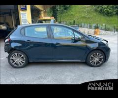 Ricambi Peugeot 208 2017 5 porte grigio scuro