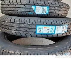 4 gomme nuove 215 60 17 toyo celsius