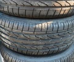 4 gomme 235 45 19 brigestone usate