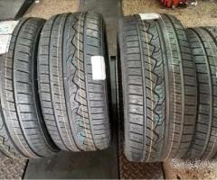 4 gomme 255 45 20 nitto