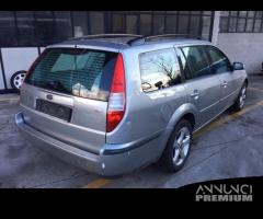 Ricambi Ford Mondeo SW 2005 grigio chiaro