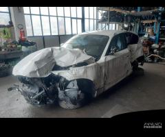 Ricambi BMW Serie 1 bianca 120d 2008 2000cc TD - 6