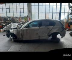 Ricambi BMW Serie 1 bianca 120d 2008 2000cc TD - 7