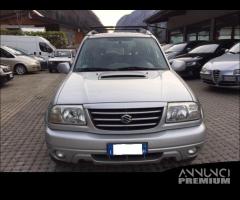 Ricambi Suzuki Grand Vitara 2004 5 porte 2000cc TD