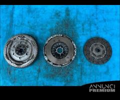 Kit volano frizione Nissan Navara 2005 2500cc TD