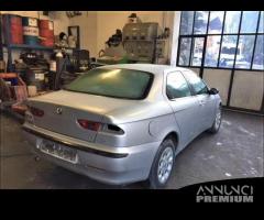 Ricambi Alfa Romeo 156 berlina 2000 grigio e rosso