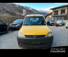 Ricambi Opel Combo 2008 giallo vetrato