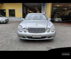 Ricambi Mercedes classe E 220 berlina 2002 grigia