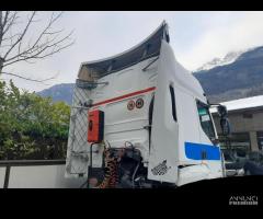 Ricambi Renault Premium 460.18T E5V 2010 bianco