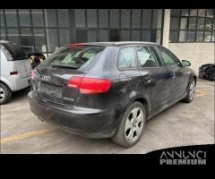 Ricambi Audi A3 2006 5 porte grigio scuro - 7