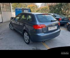 Ricambi Audi A3 2006 5 porte grigio scuro - 12