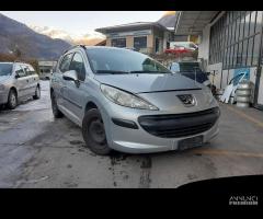 Ricambi Peugeot 207 SW 2010 grigia 1400cc benzina